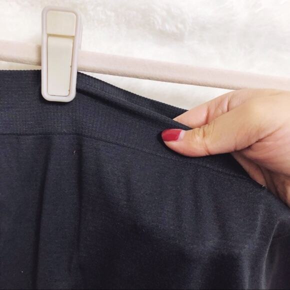 Forever 21 Dark Gray Thin Stretchy Crop Legging - Picture 4 of 8